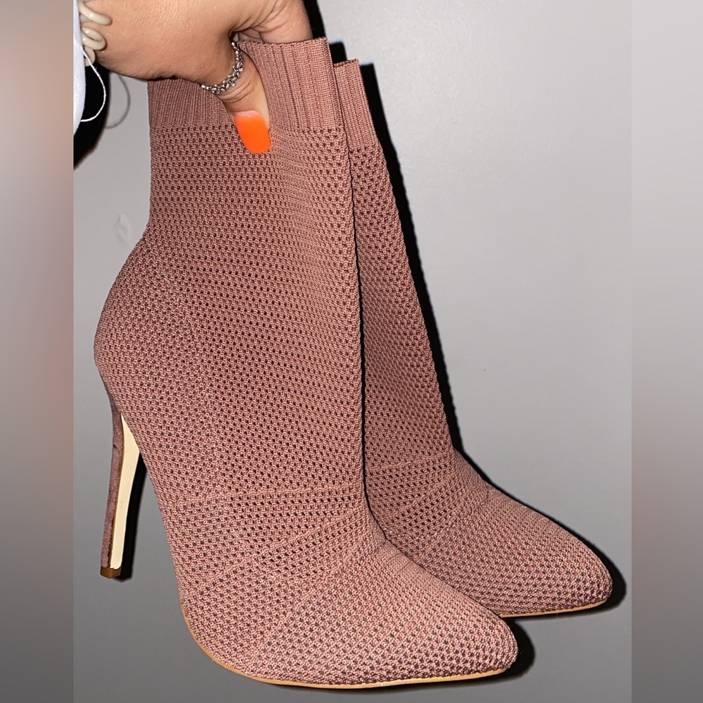 Women's size 7 heels